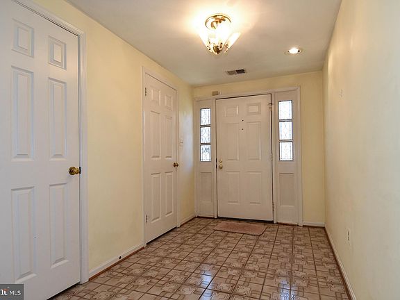 3rd image of 5145 Woodmire Ln
