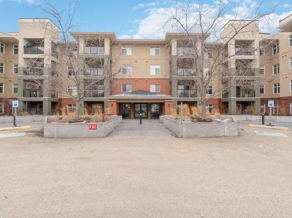 7909 71st St NW #214, Edmonton, AB T6B 3P5