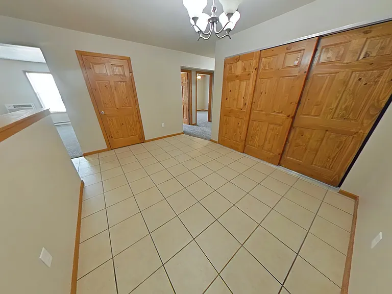 Eagle Point Apartments — Photo 11