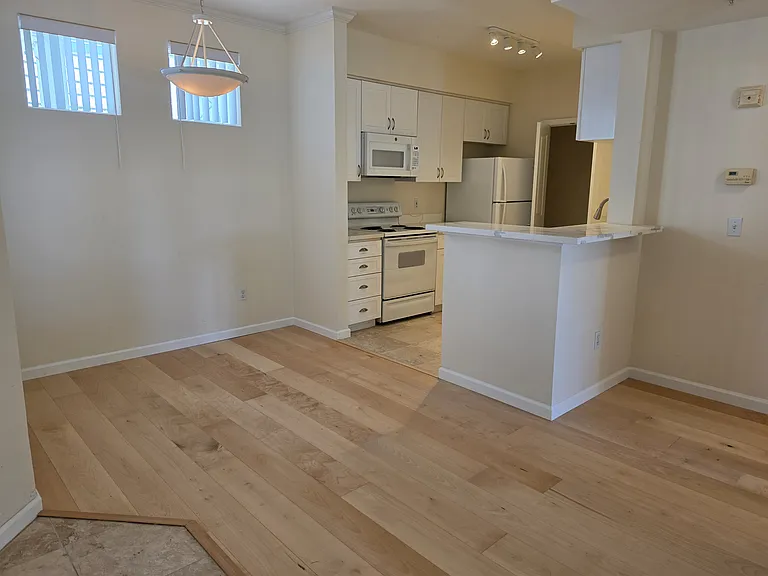 Dining room/ kitchen