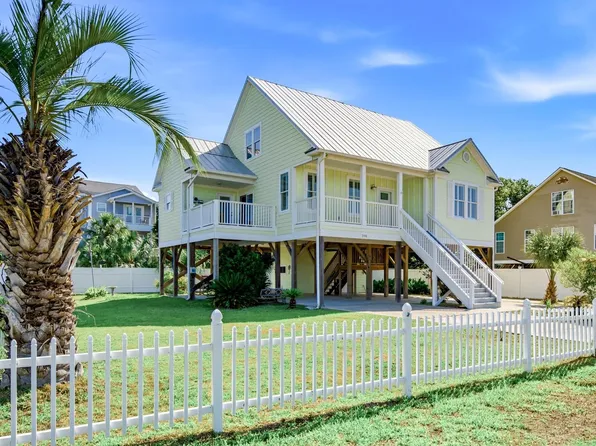 208 Vista Dr., Garden City Beach, SC 29576