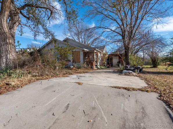 1520 S Oak Ave, Bartlesville, OK 74003
