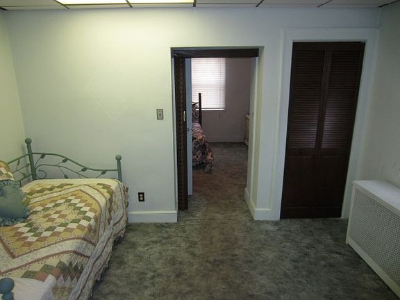 4th image of 6115 63rd St