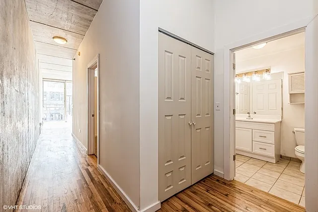 630 N Franklin St #702 — Photo 5