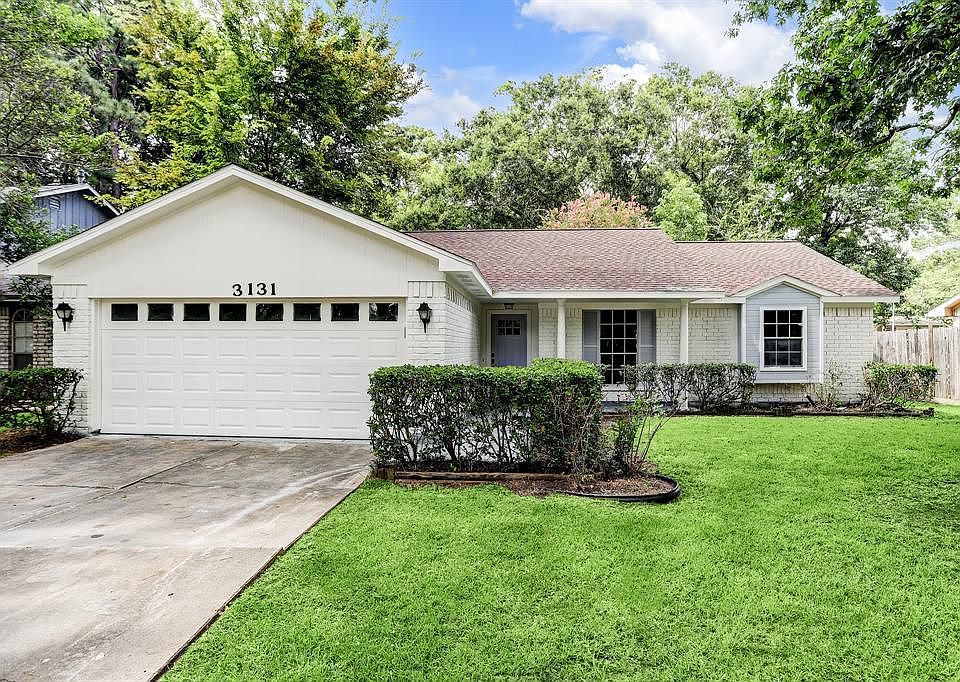 1st image of 3131 River Valley Dr