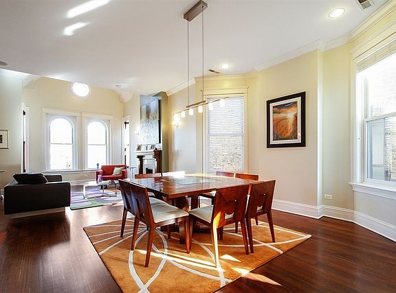 5th image of 823 W Newport Ave #3