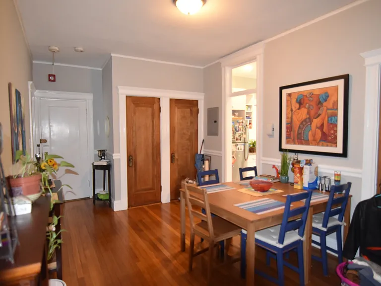 9 Greenway Ct #2 — Photo 3
