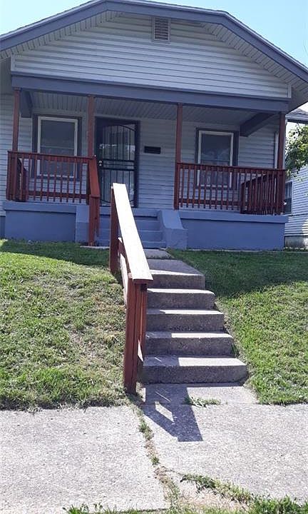1st image of 65 S Moss Ave