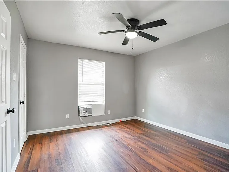 Dabney Apartments — Photo 15