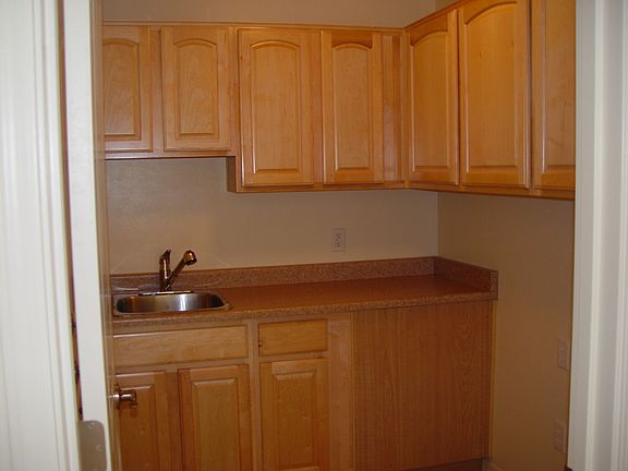 DREAM LAUNDRY ROOM