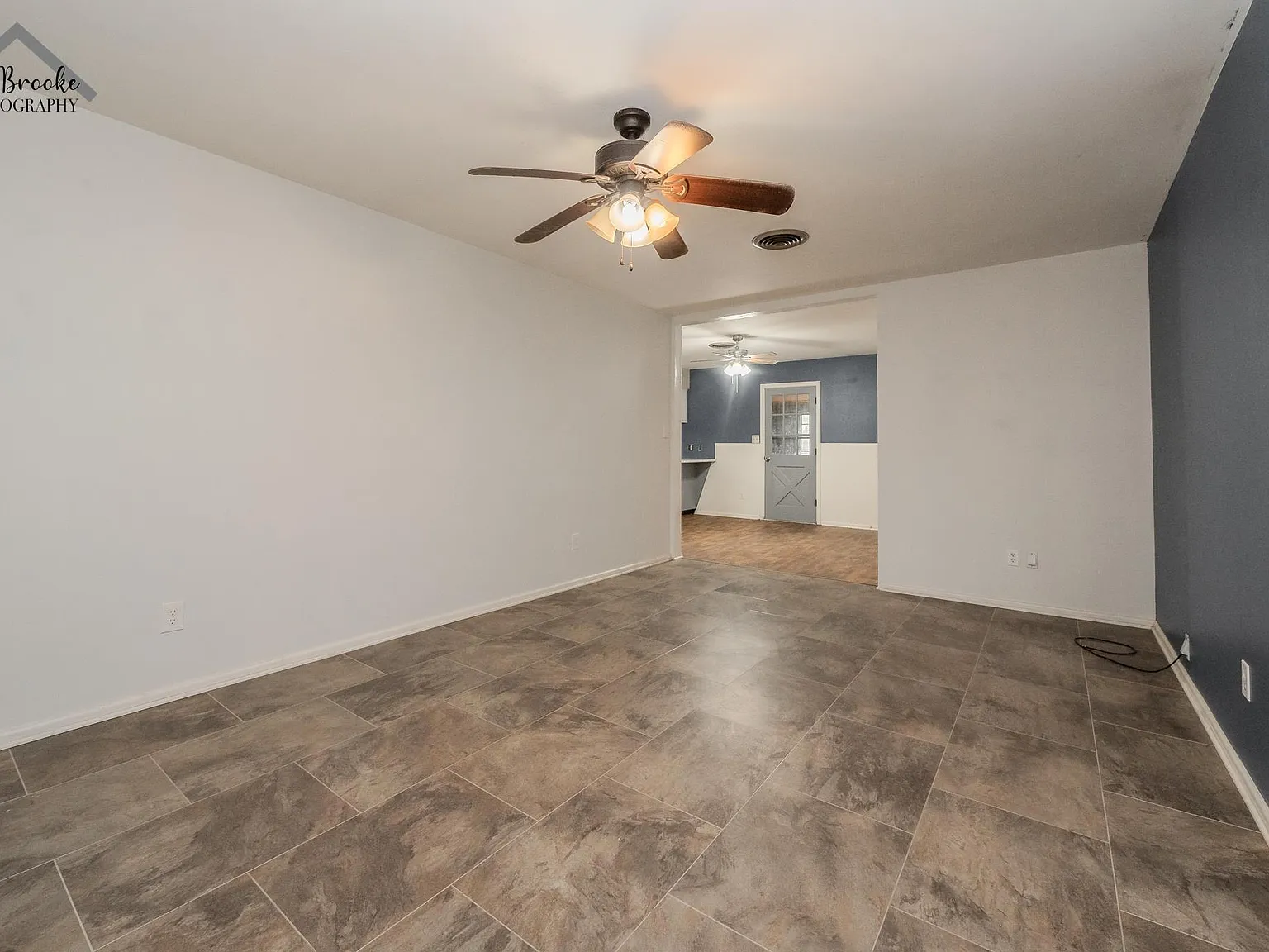 3 bed, 2.0 bath, 1269 sqft, $1,800 — Photo 3