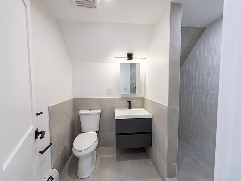 10 Pearl St #2 — Photo 24