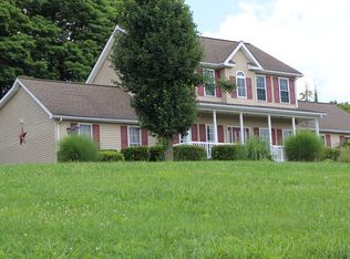 301 Lakeview Dr, Edmonton, KY 42129