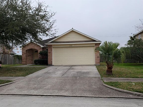 2nd image of 8122 Berkely Ct