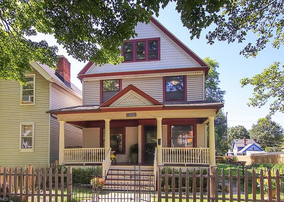 1st image of 1848 W 47th St