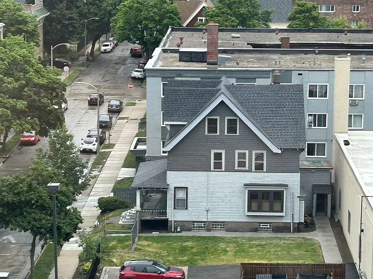 Concordia 27 Apartments - Free 1G Internet & Parking — Photo 41