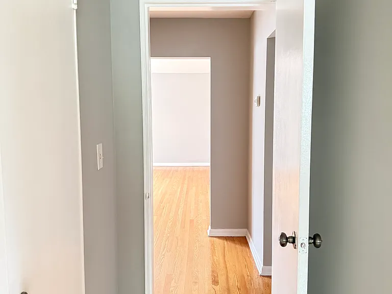 45 Morris Ave #18 — Photo 9