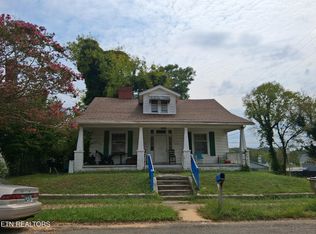 2400 Parkview Ave, Knoxville, TN 37917
