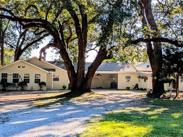 58444 Choctaw Dr, Slidell, LA 70461