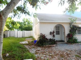 5789 S 37th St, Greenacres, FL 33463
