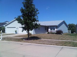606 Erin Dr, Champaign, IL