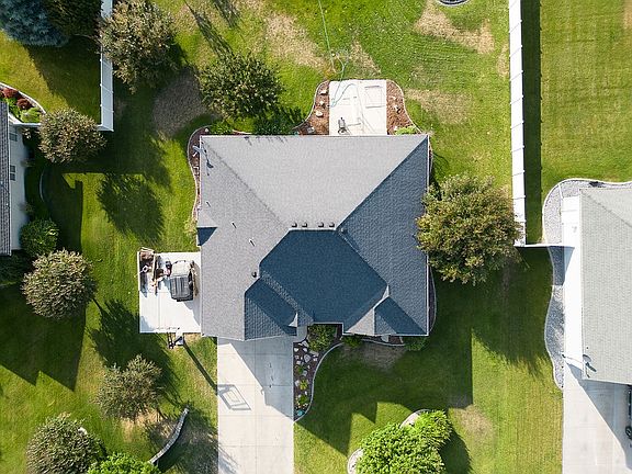 3rd image of 74 Pelican Dr