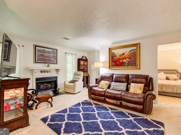 3951 Woodridge Way, Tucker, GA 30084