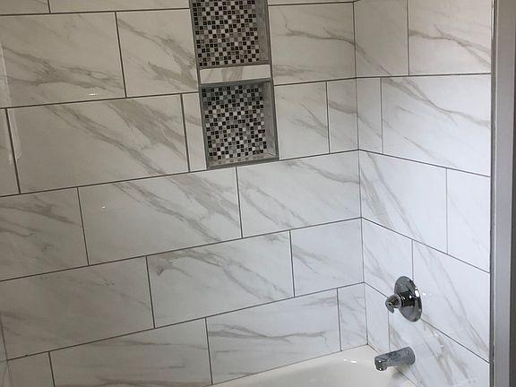 3rd image of 696 Jennifer Dr