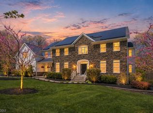 2 Evergreen Ln, Lebanon Twp., NJ 07830