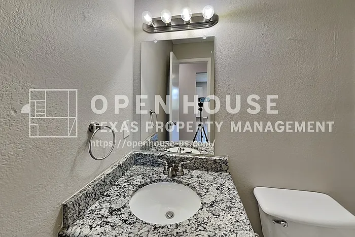 520 Bailey St — Photo 20