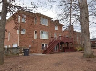 1725 Briar Lake Rd, Winston Salem, NC 27103