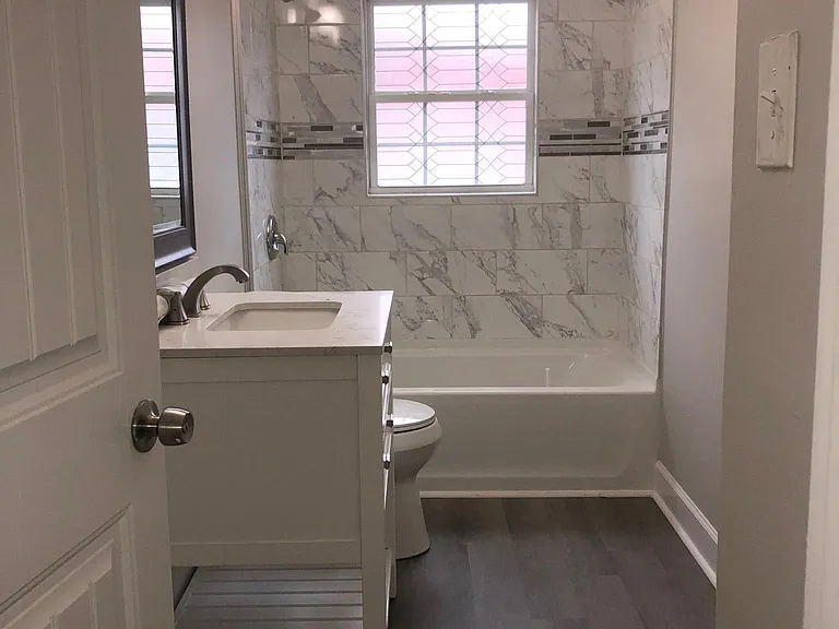 520 Cecil St — Photo 16