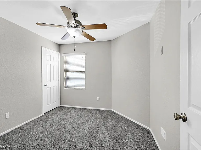9404 Jewel Lake Ave — Photo 10