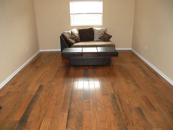 Living/Dining Rm B