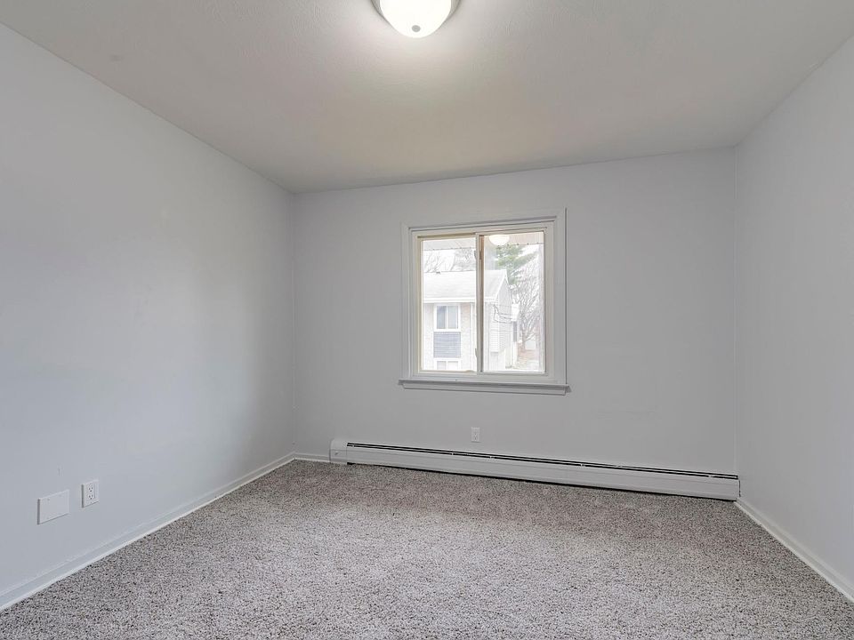 Pacific Flatz 1415 E Kalamazoo St Lansing MI Zillow