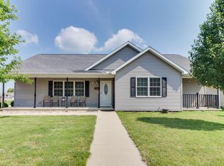 1830 Marina Dr, Normal, IL 61761