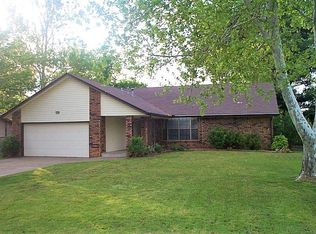 2704 W Hartford St, Broken Arrow, OK 74012