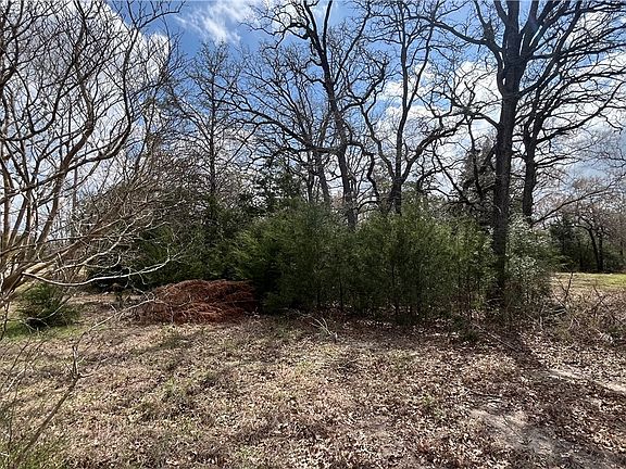 2nd image of 11566 Woodglen Cir