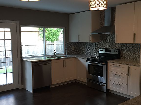 3rd image of 1834 Arundel Dr