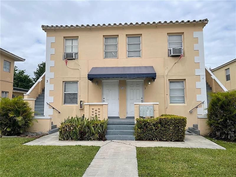 1st image of 31 Sidonia Ave APT 3