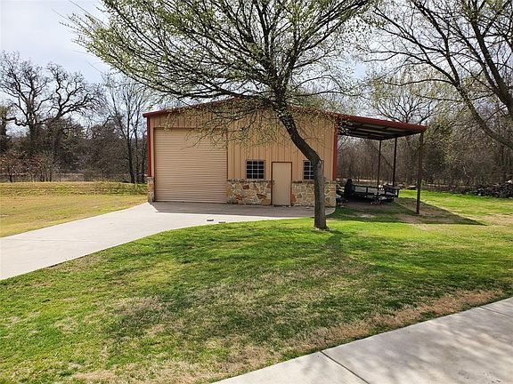 2nd image of 2400 Olivia Ct