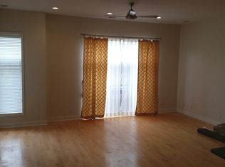 1634 W Warren Blvd #3, Chicago, IL 60612