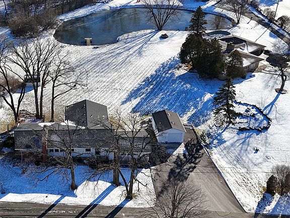 4th image of 13 Riegel Oaks Ln