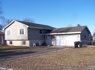 2517 152nd Ave NE, Ham Lake, MN 55304