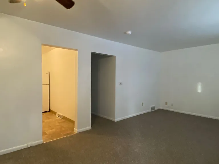311 Everett St — Photo 4