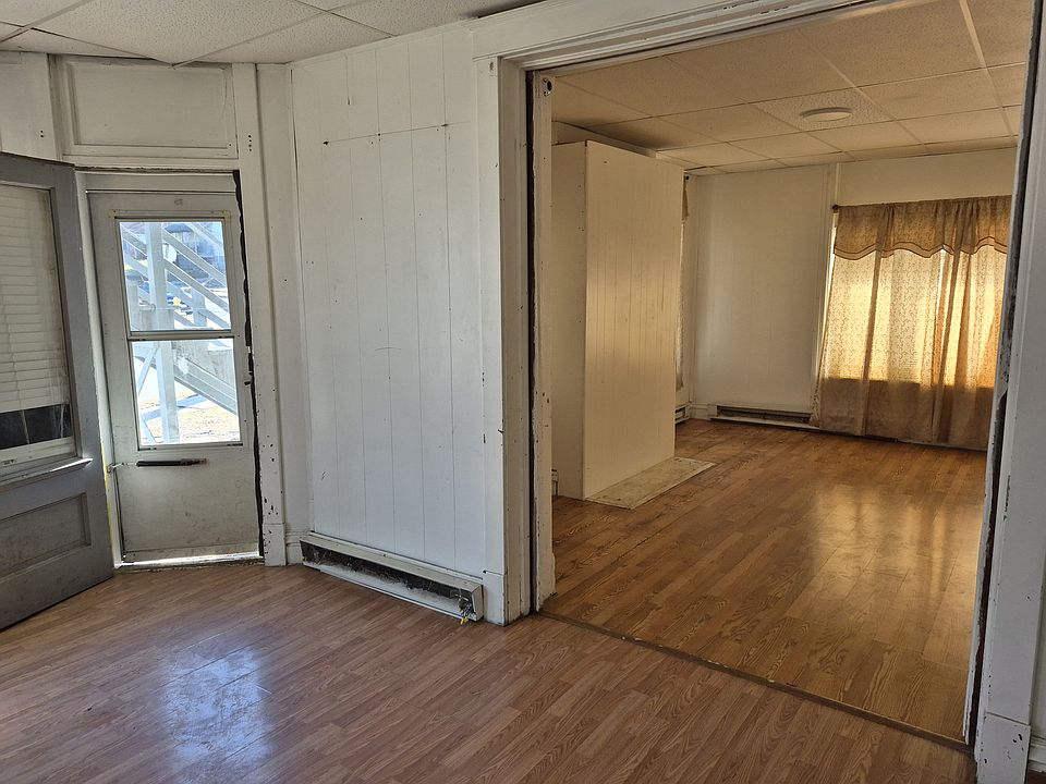 1st image of 1203 Bank St #1203
