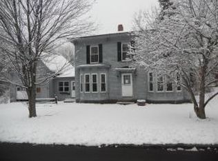 9 Maple St, Whitefield, NH 03598