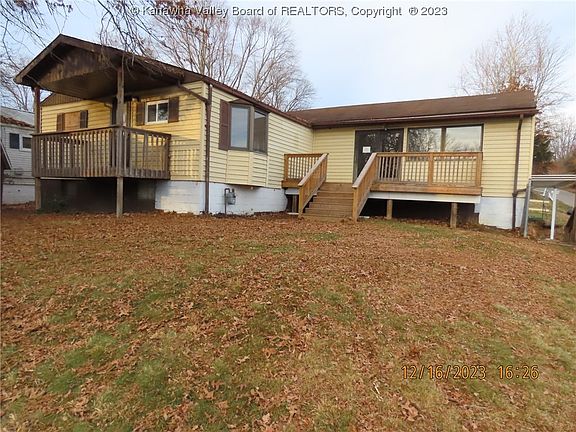 3rd image of 2517 39th St
