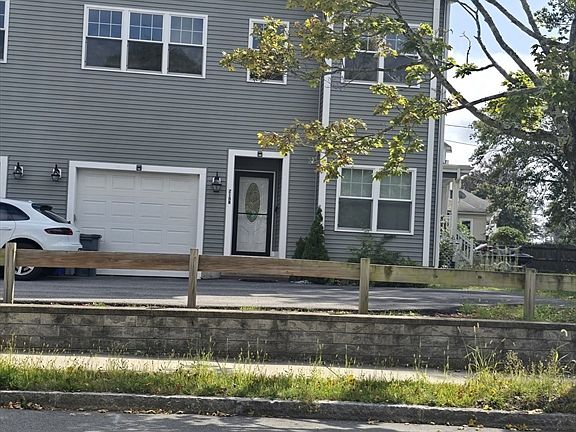 2nd image of 218 Independence Ave APT B