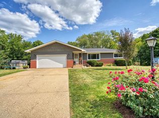 208 Concord St, East Peoria, IL 61611